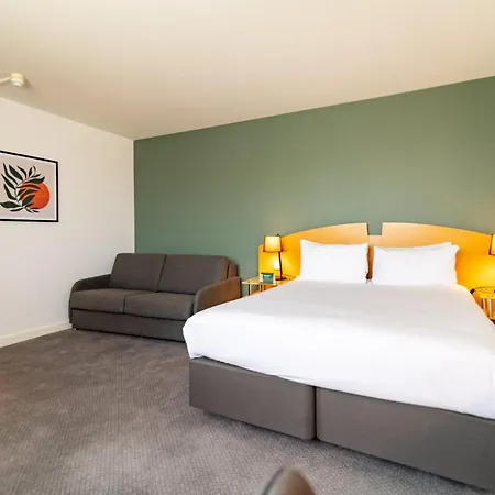 Holiday Inn Ashford - North A20 By Ihg Exterior photo